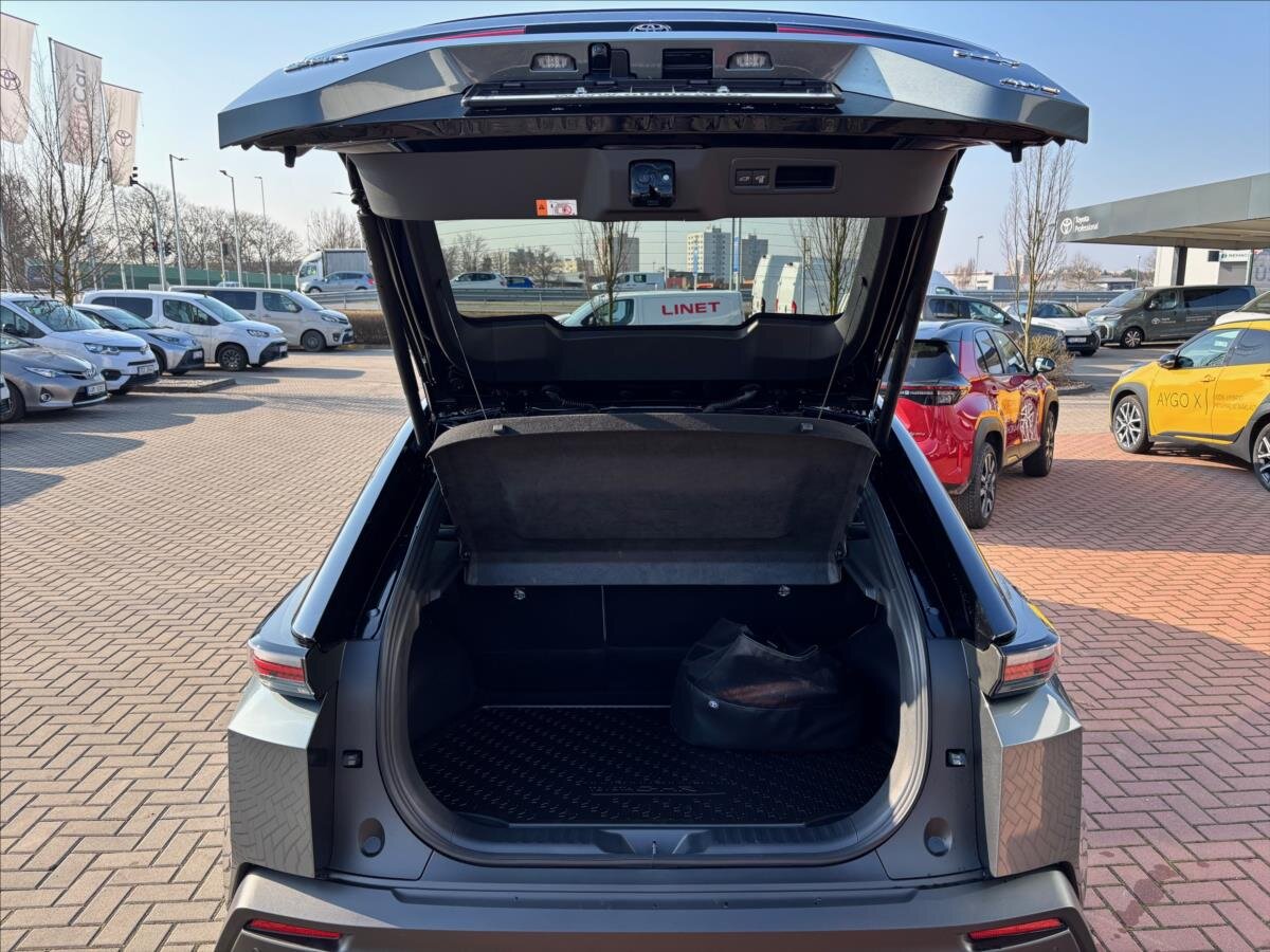 Toyota C-HR SUV / Terénní 0,0 252 kw