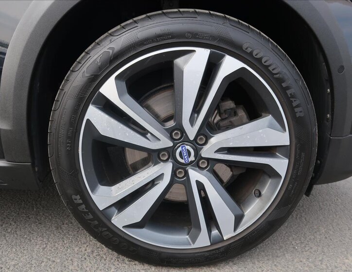 Volvo V60 Kombi 2,0 l 140 kw