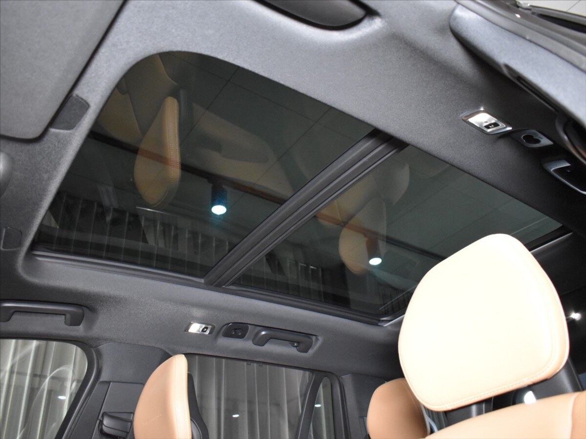 Volvo XC90 SUV / Terénní 2,0 l 177 kw