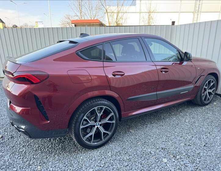 BMW X6 Sedan / Limuzína 3,0 l 210 kw
