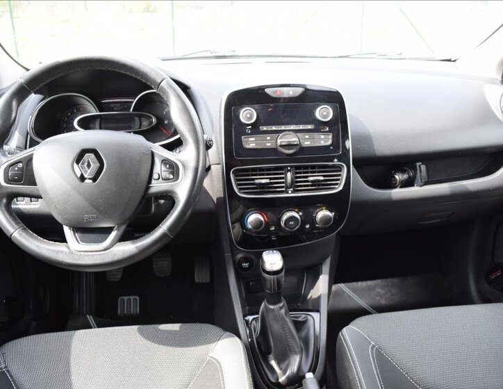 Renault Clio Hatchback 1,1 l 54 kw
