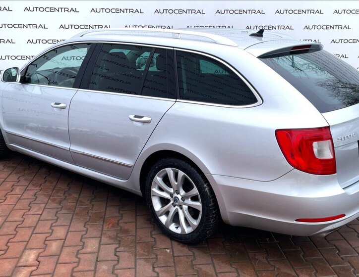 Škoda Superb Kombi 2,0 l 125 kw