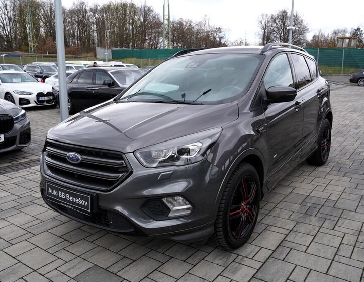 Ford Kuga SUV / Terénní 2,0 l 132 kw