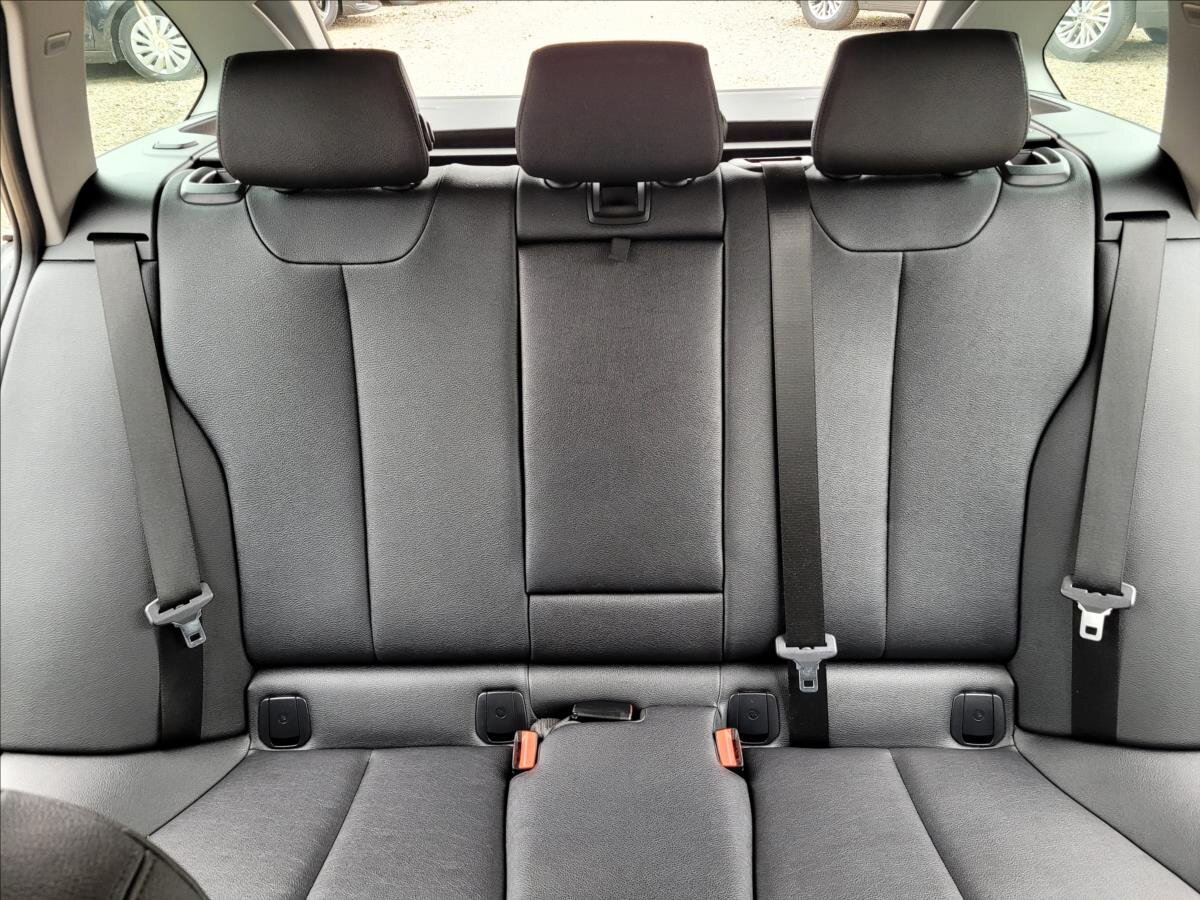 BMW Řada 3 Kombi 2,0 l 100 kw