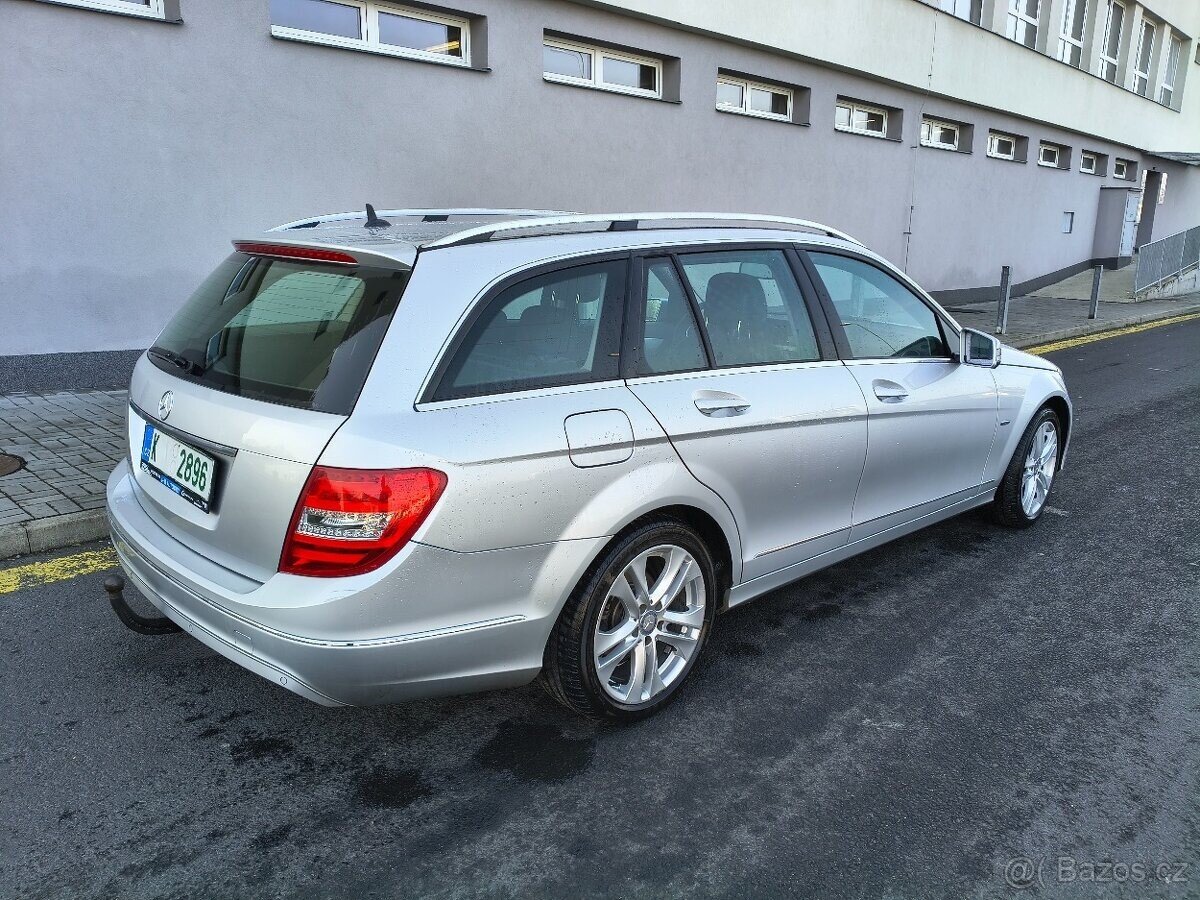 Mercedes-Benz Třídy C Kombi 0,0 110 kw