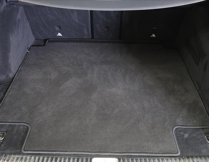 Mercedes-Benz Třídy E Kombi 2,0 l 143 kw