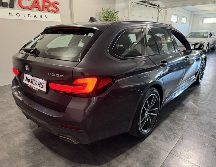 BMW Řada 5 Kombi 3,0 l 210 kw