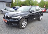 Volvo XC40 SUV / Terénní 2,0 l 110 kw
