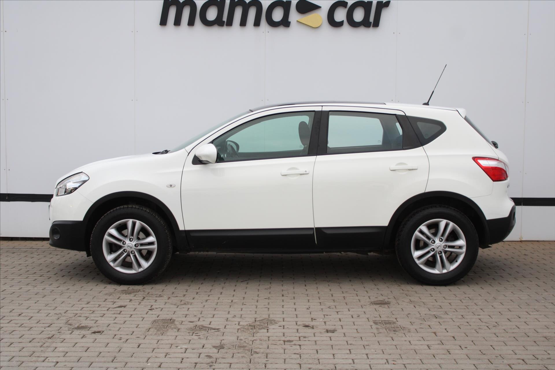 Nissan Qashqai SUV 1,6 l 84 kw