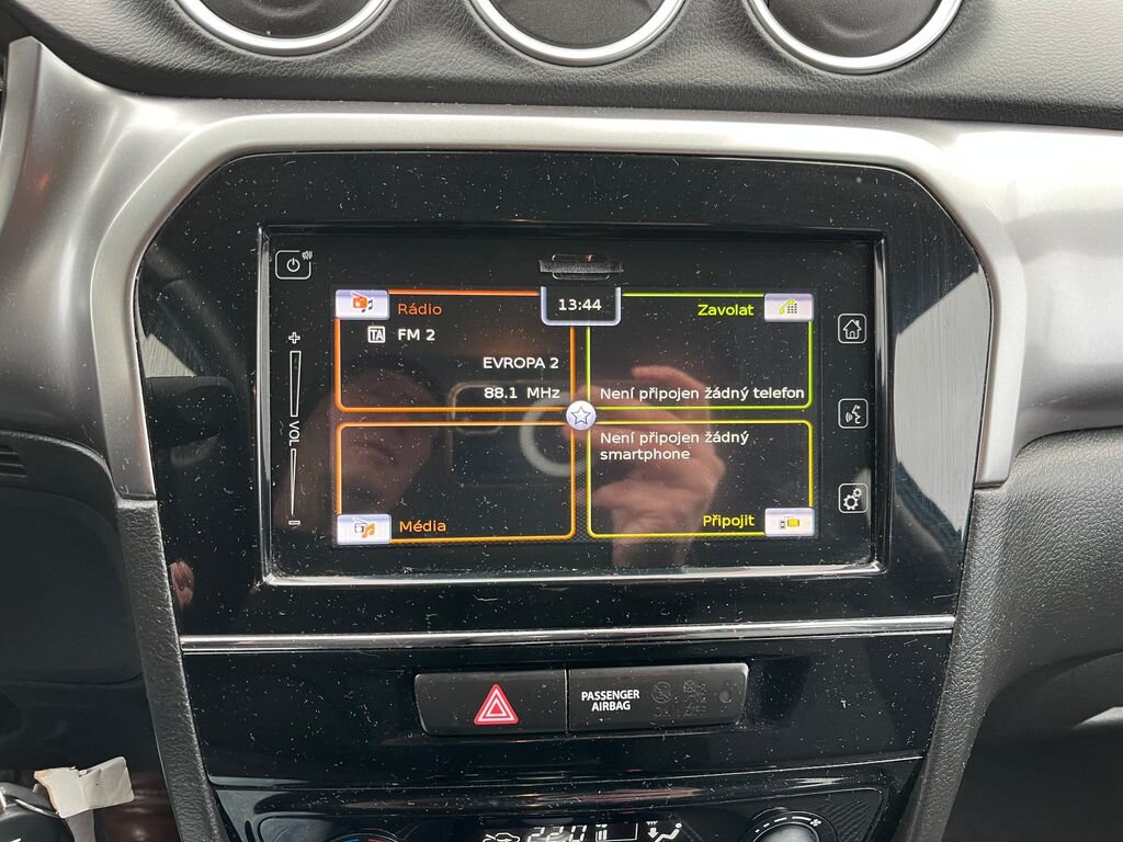 Suzuki Vitara SUV 1,4 l 103 kw