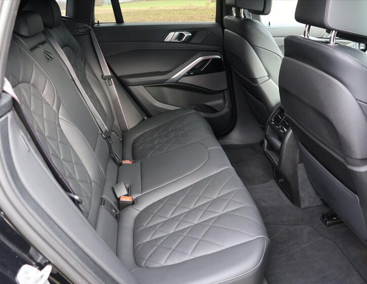 BMW X6 SUV 3,0 l 210 kw