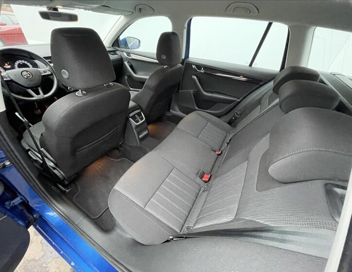 Škoda Octavia 16