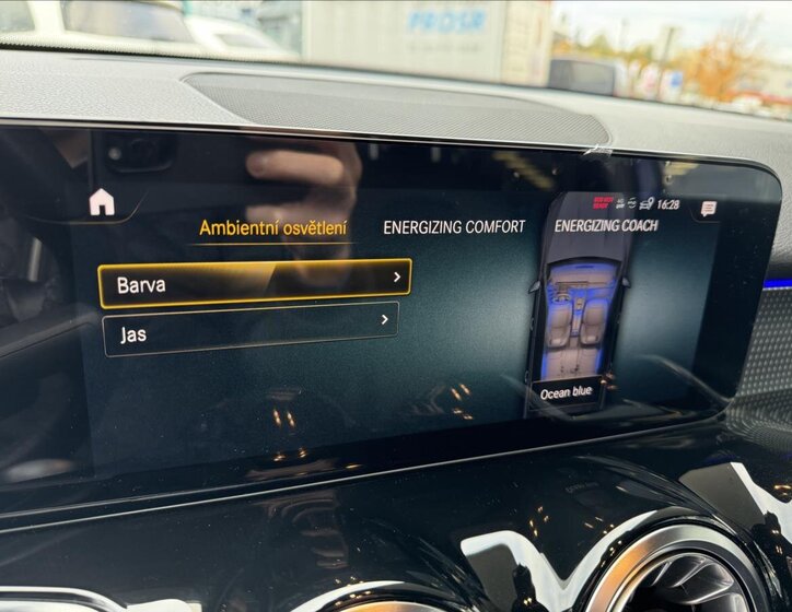 Mercedes-Benz GLB SUV 1,3 l 120 kw