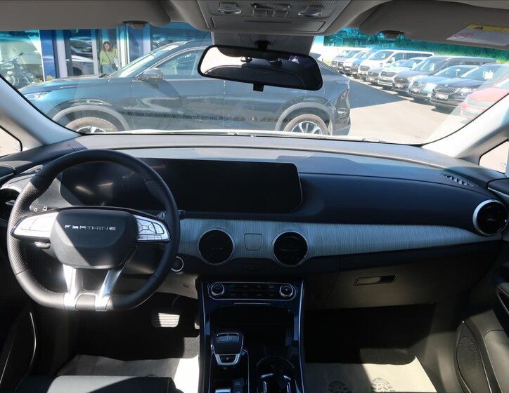 Dongfeng U-Tour MPV 1,5 l 130 kw