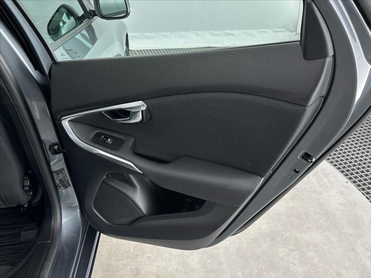 Volvo V40 Hatchback 2,0 l 88 kw