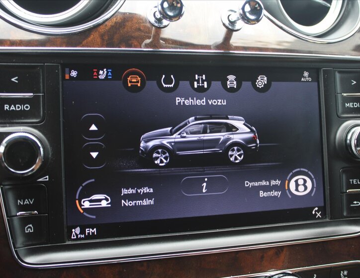 Bentley Bentayga 22