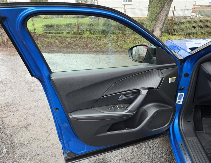 Peugeot 2008 SUV 0,0 100 kw