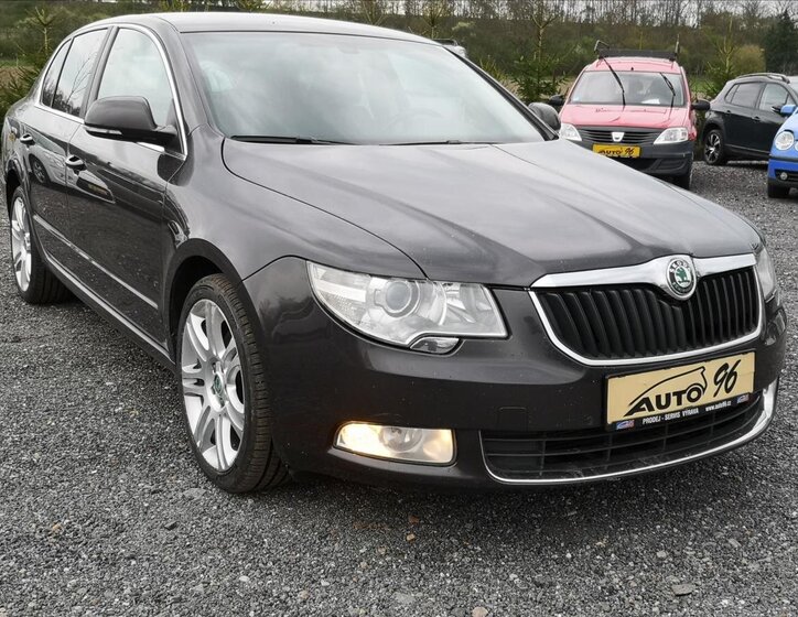 Škoda Superb Sedan / Limuzína 2,0 l 147 kw
