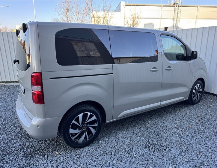 Citroën SpaceTourer Kombi 2,0 l 130 kw