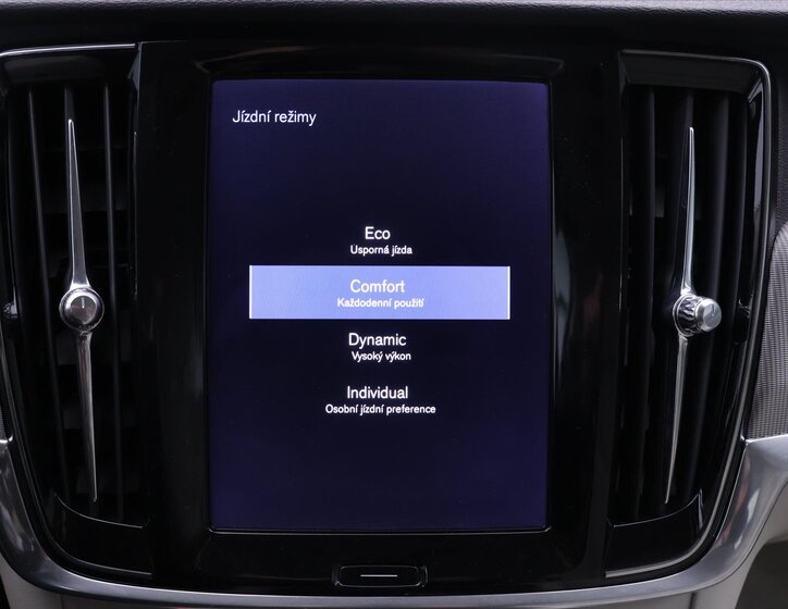 Volvo V90 Kombi 2,0 l 187 kw