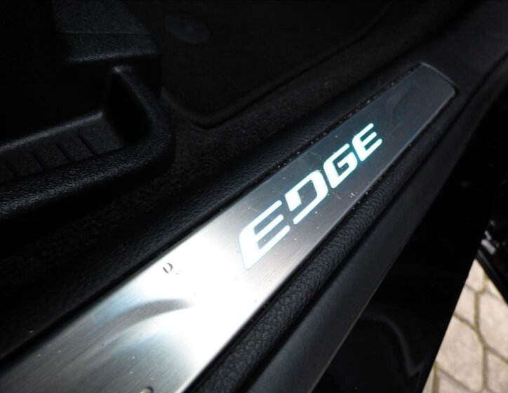 Ford Edge SUV / Terénní 2,0 l 132 kw