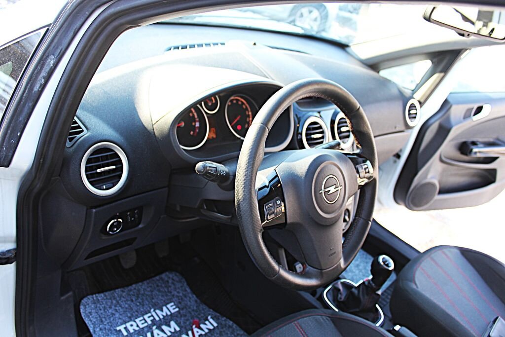 Opel Corsa Hatchback 1,2 l 63 kw