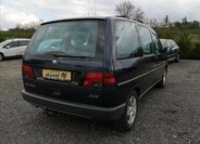Peugeot 806 Kombi 2,1 l 80 kw
