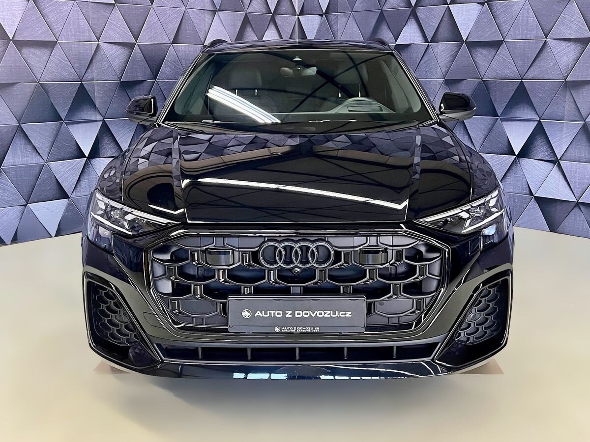 Audi Q8 SUV 3,0 l 210 kw