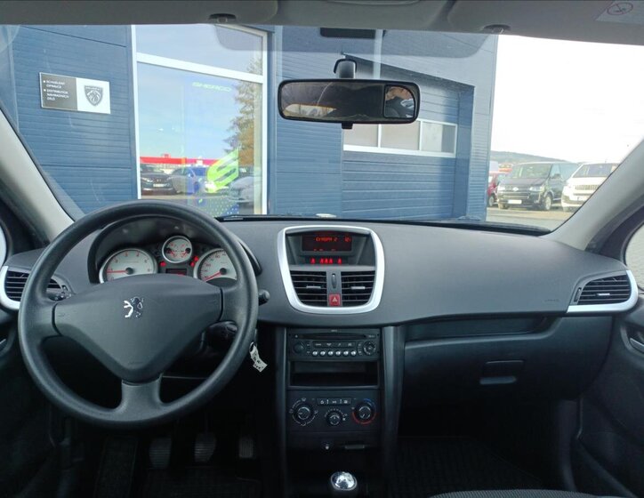 Peugeot 207 Kombi 1,4 l 70 kw