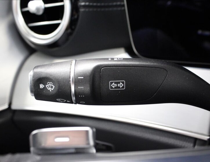 Mercedes-Benz Třídy E 20