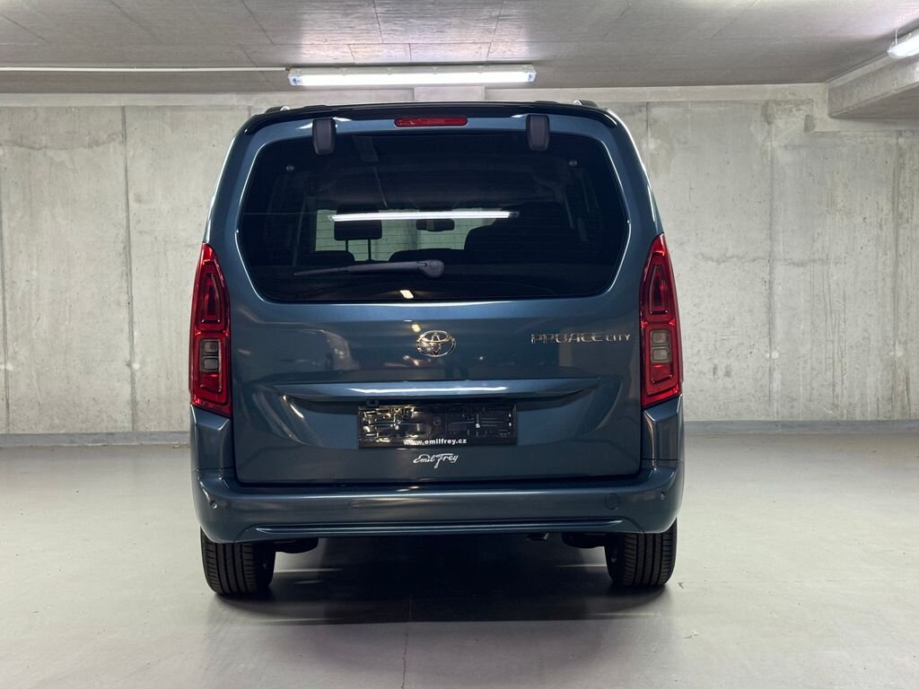 Toyota ProAce City Verso MPV 1,5 l 96 kw