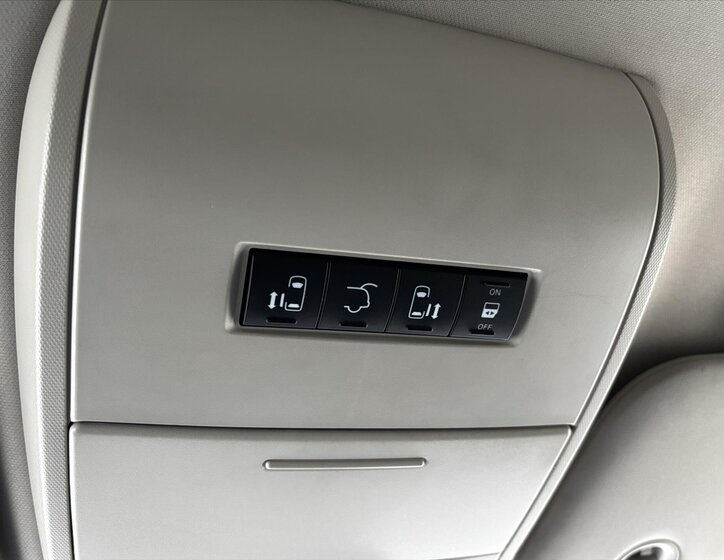 Chrysler Town & Country MPV 3,6 l 211 kw