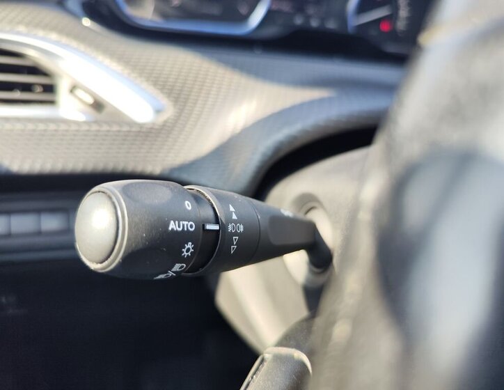 Peugeot 2008 SUV / Terénní 1,2 l 81 kw