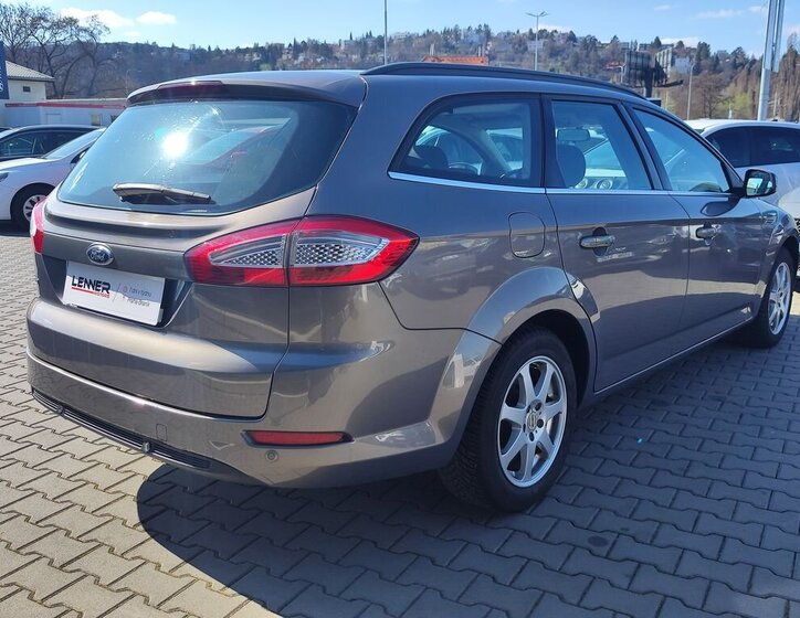 Ford Mondeo Kombi 1,6 l 118 kw