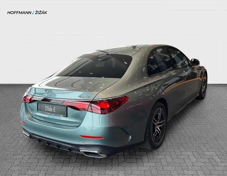 Mercedes-Benz Třídy E Sedan 2,0 l 145 kw