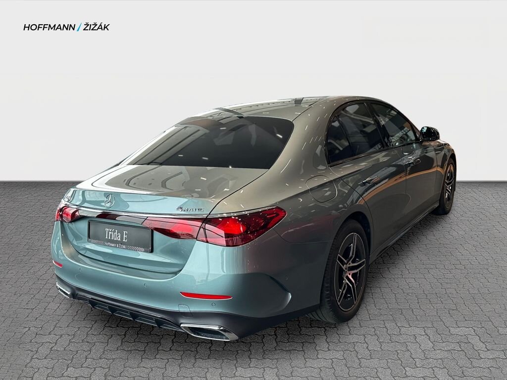 Mercedes-Benz Třídy E Sedan 2,0 l 145 kw