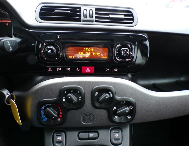 Fiat Panda Hatchback 1,2 l 51 kw