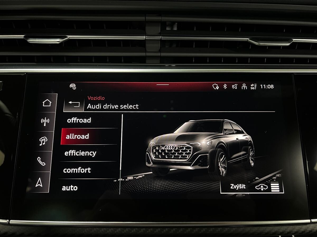 Audi Q8 SUV / Terénní 3,0 l 210 kw