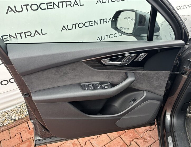 Audi Q7 SUV / Terénní 3,0 l 200 kw