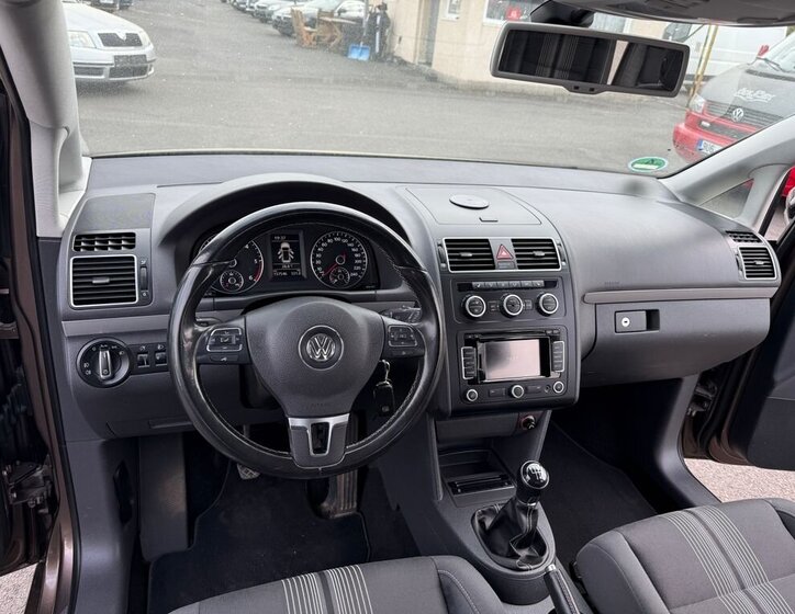 Volkswagen Touran Kombi 1,6 l 77 kw