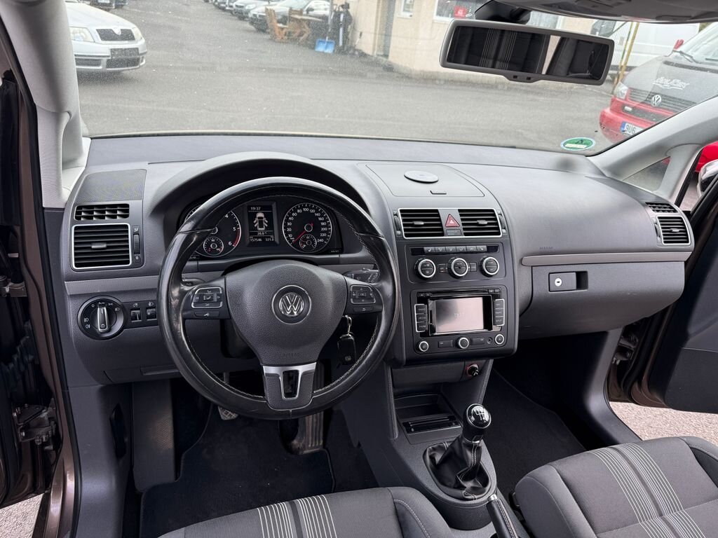 Volkswagen Touran Kombi 1,6 l 77 kw