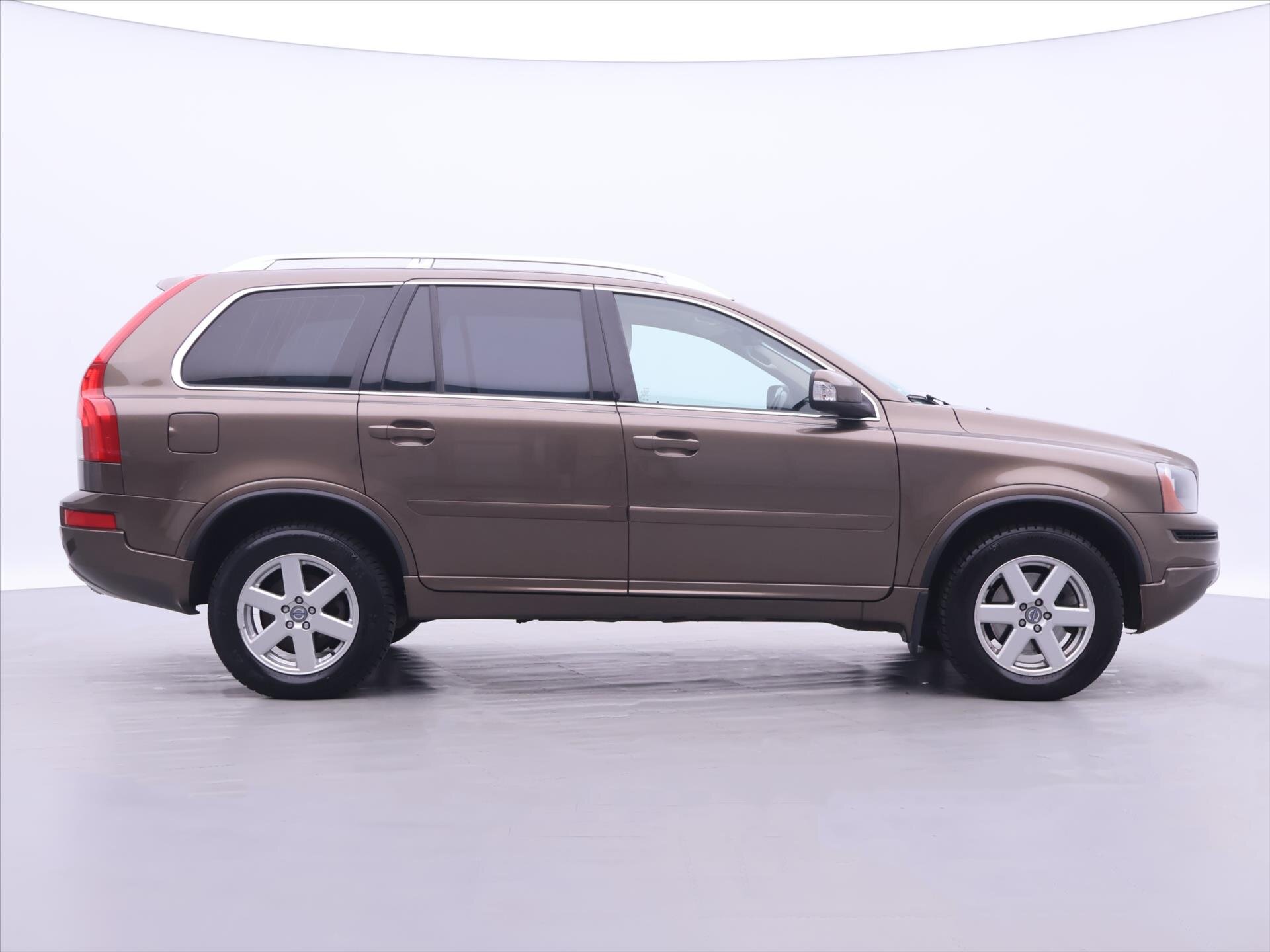 Volvo XC90 SUV / Terénní 2,4 l 147 kw