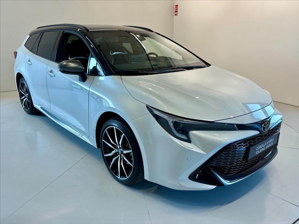 Toyota Corolla Kombi 2,0 l 112 kw