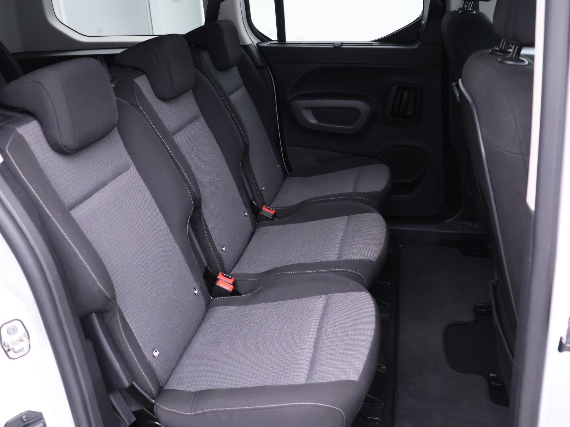 Toyota ProAce City Verso MPV 1,2 l 96 kw