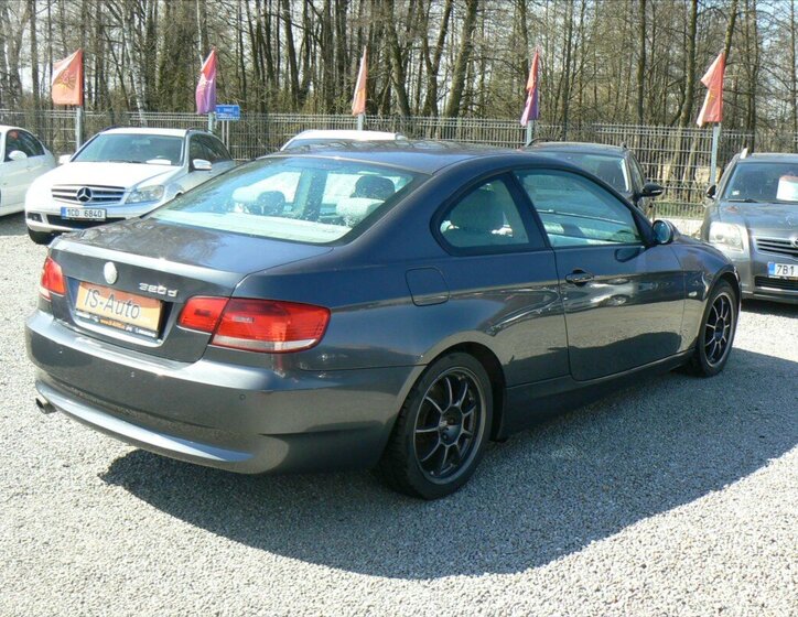 BMW Řada 3 Kupé 2,0 l 130 kw