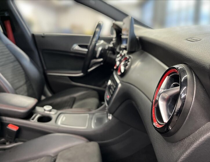 Mercedes-Benz CLA 17