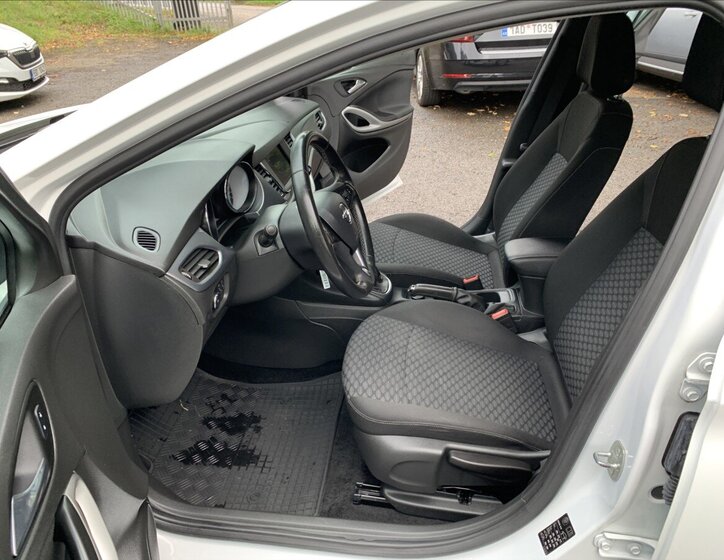 Opel Astra Hatchback 1,5 l 77 kw