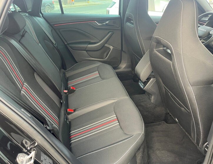 Škoda Scala Hatchback 1,0 l 85 kw