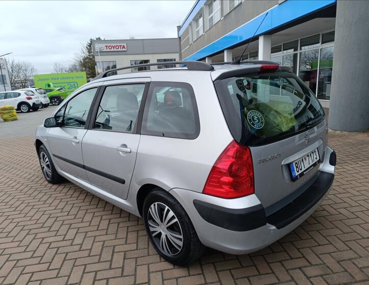 Peugeot 307 Kombi 1,4 l 65 kw