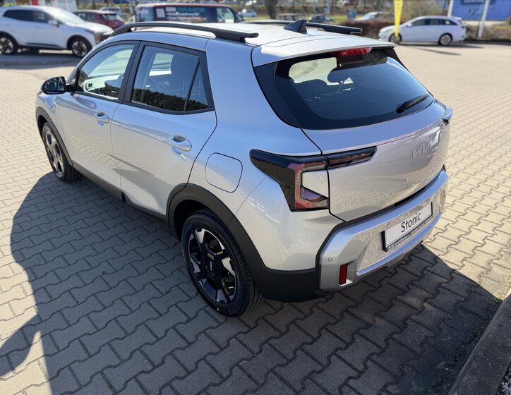 KIA Stonic SUV / Terénní 998,0 74 kw